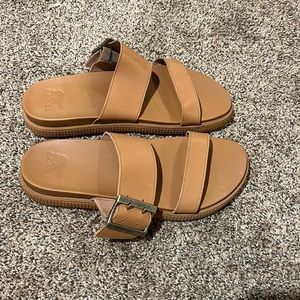 Sorel tan sandals